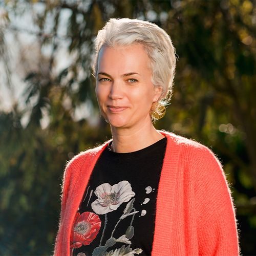 Foto der Autor:in Ulrike Halvax