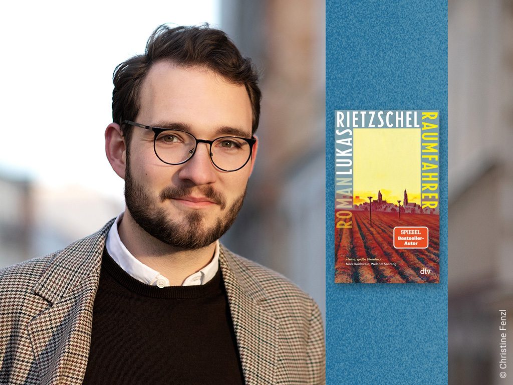 Foto des Autors Lukas Rietzschel und Buch Raumfahrer.